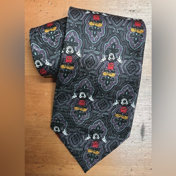 Disney Mickey Mouse Tie - Picture 2 of 7